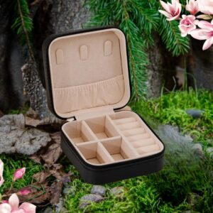 pudełko na biżuterię w ciemnym kolorze