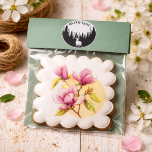 ręcznie robiony piernik magnolia dekorowany lukrem